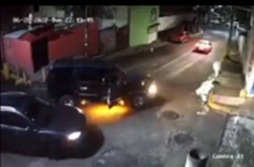 Video: Fiscalía mexiquense investiga asalto armado a tomovilista en Tlalnepantla